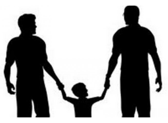 Coppia gay con bambino Coppia gay con bambino
